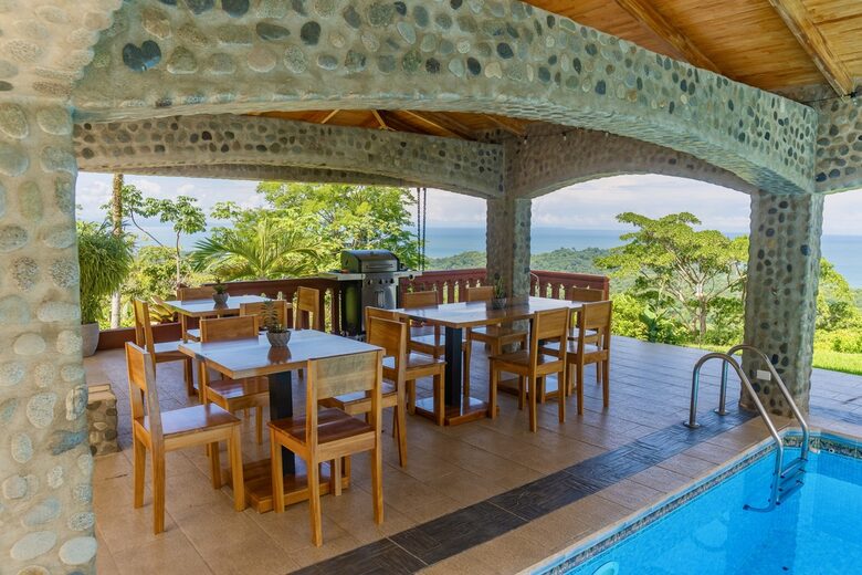 Topanga Villa - Ojochal, Costa Rica