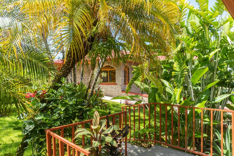 Topanga Villa - Ojochal, Costa Rica