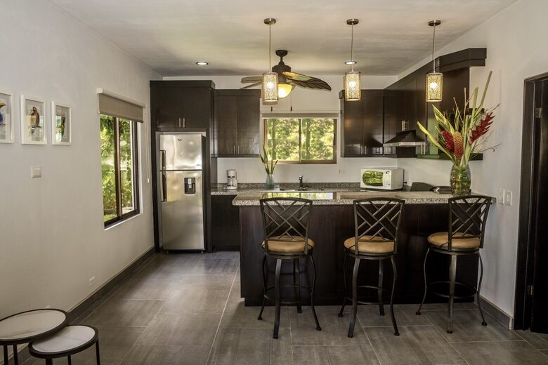 Topanga Villa - Ojochal, Costa Rica