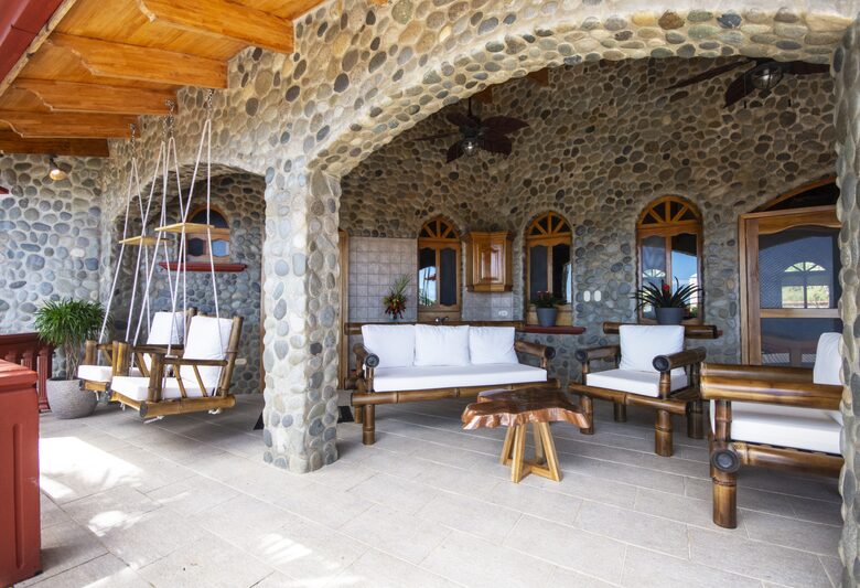 Topanga Villa - Ojochal, Costa Rica