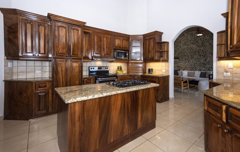 Topanga Villa - Ojochal, Costa Rica