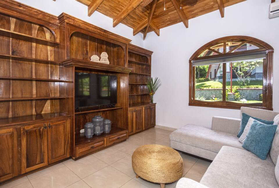 Topanga Villa - Ojochal, Costa Rica