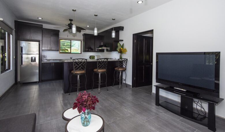 Topanga Villa - Ojochal, Costa Rica