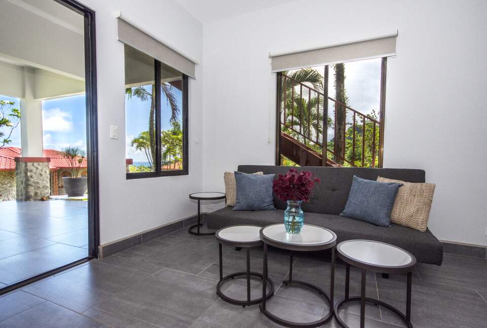 Topanga Villa - Ojochal, Costa Rica