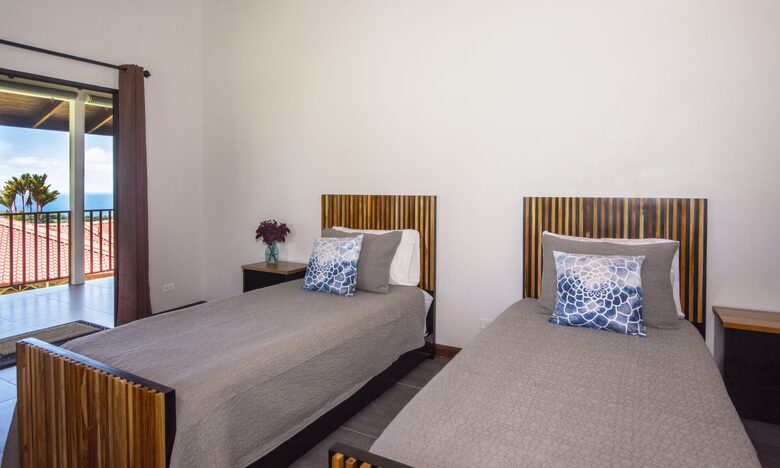 Topanga Villa - Ojochal, Costa Rica