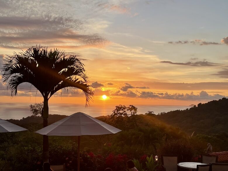 Topanga Villa - Ojochal, Costa Rica