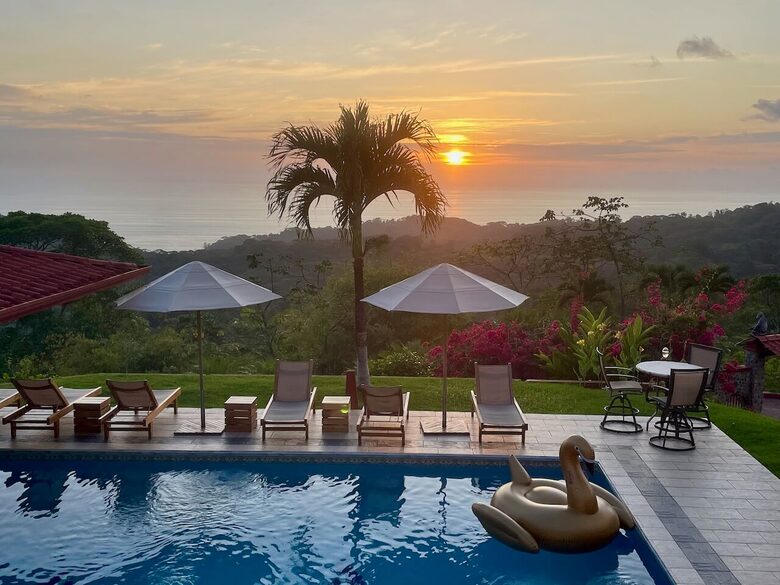 Topanga Villa - Ojochal, Costa Rica