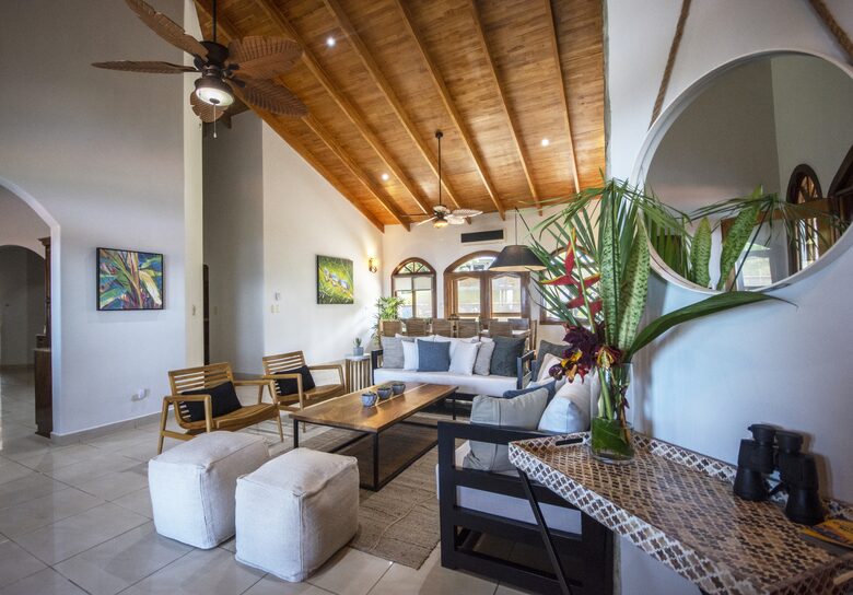 Topanga Villa - Ojochal, Costa Rica