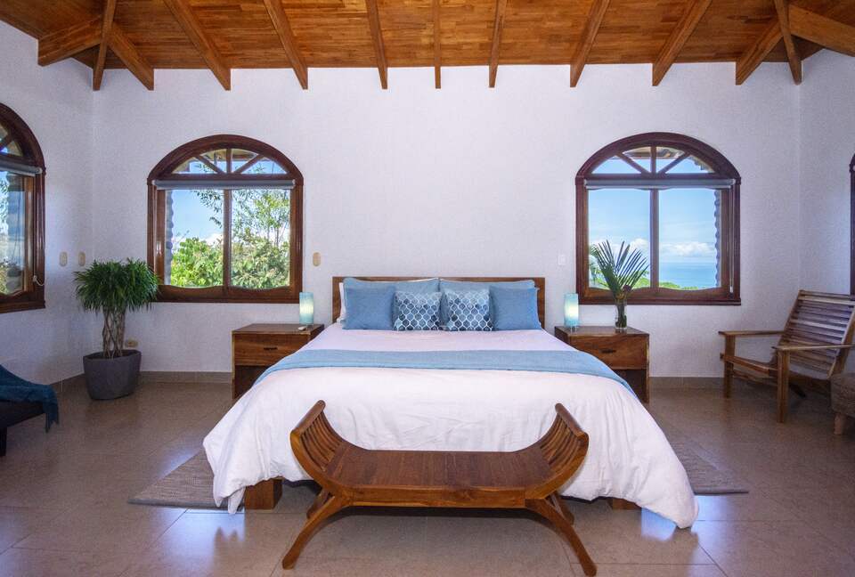 Topanga Villa - Ojochal, Costa Rica