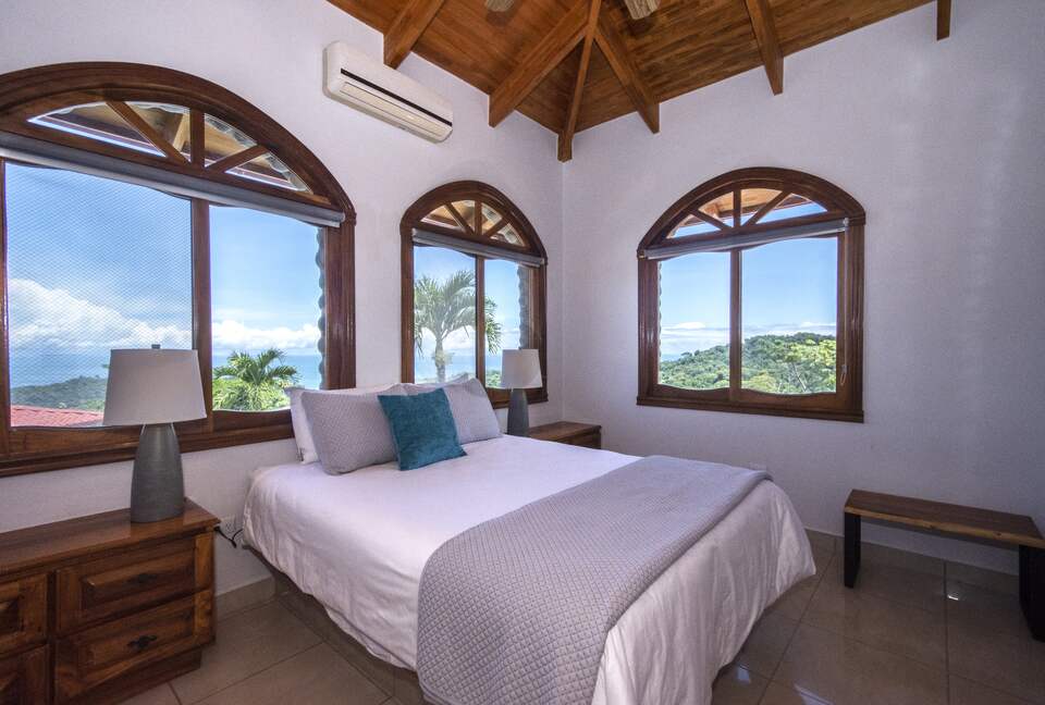 Topanga Villa - Ojochal, Costa Rica