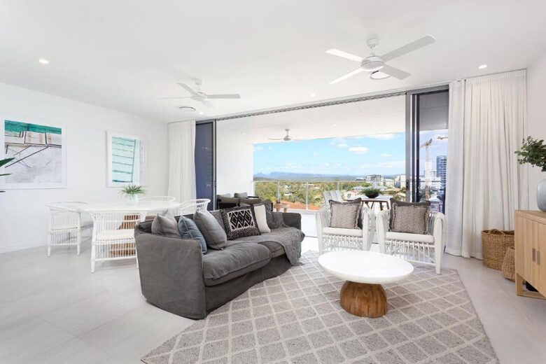 The Beach House | Luxury Villa - Coolangatta, Gold Coast, Australia