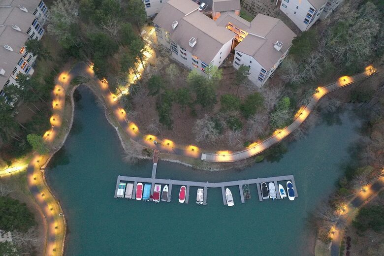 Lake Front Villa in a Country Club Setting | 12 miles from Clemson University - Salem, South Carolina