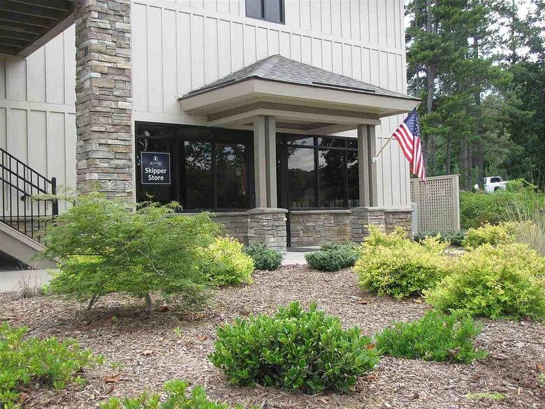 Lake Front Villa in a Country Club Setting | 12 miles from Clemson University - Salem, South Carolina