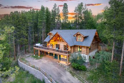 Winter Park Luxury Log Home | Hot Tub | Arcade |Amazing Views - Fraser, Colorado