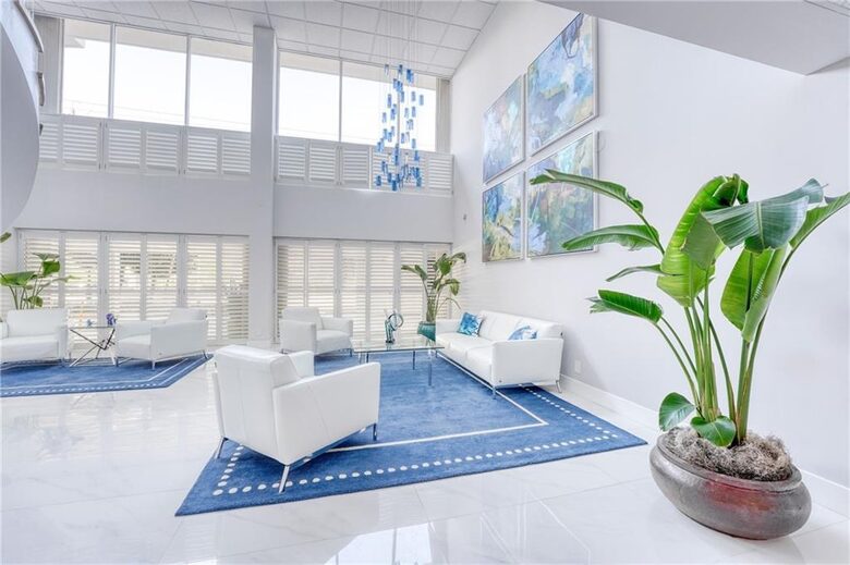 Marine Tower Retreat - Fort Lauderdale, Florida