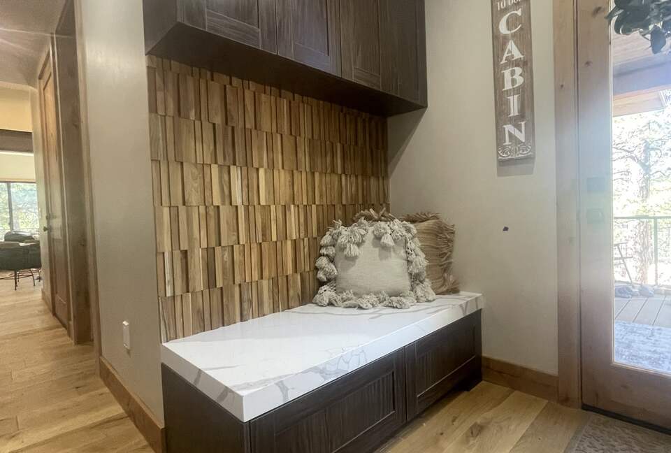 Large, Modern, Brand-new Cabin | On private 6 acres bordering national forest - Happy Jack, Arizona