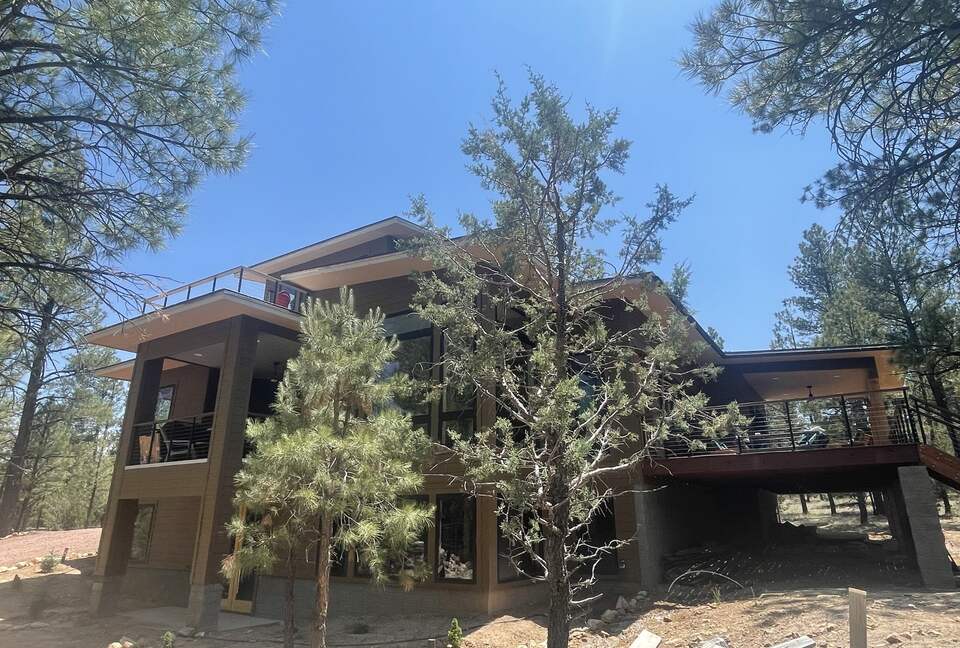 Large, Modern, Brand-new Cabin | On private 6 acres bordering national forest - Happy Jack, Arizona