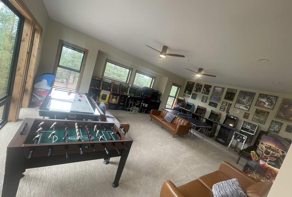 Large, Modern, Brand-new Cabin | On private 6 acres bordering national forest - Happy Jack, Arizona