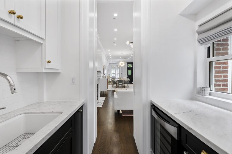 Bar/catering space in off parlor