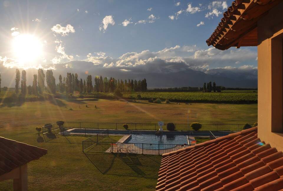 Villa Among the Vines | Stunning Andes views | With a pool and golf - La Consulta, Argentina