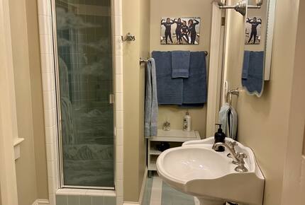 Kitchen/bunkroom bathroom