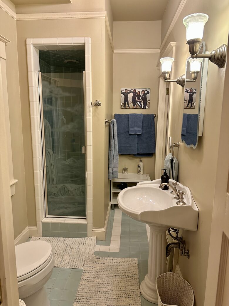 Kitchen/bunkroom bathroom