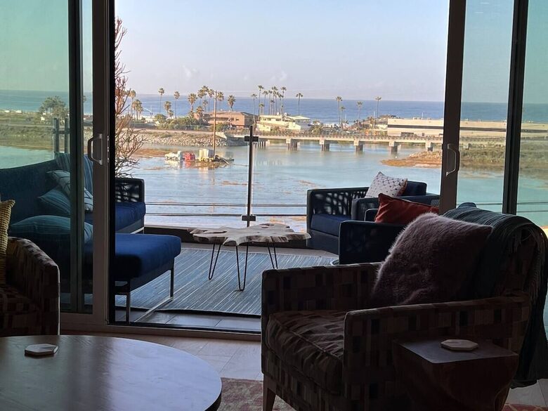 Modern SoCal Living | Amazing Ocean Vista - Cardiff, California