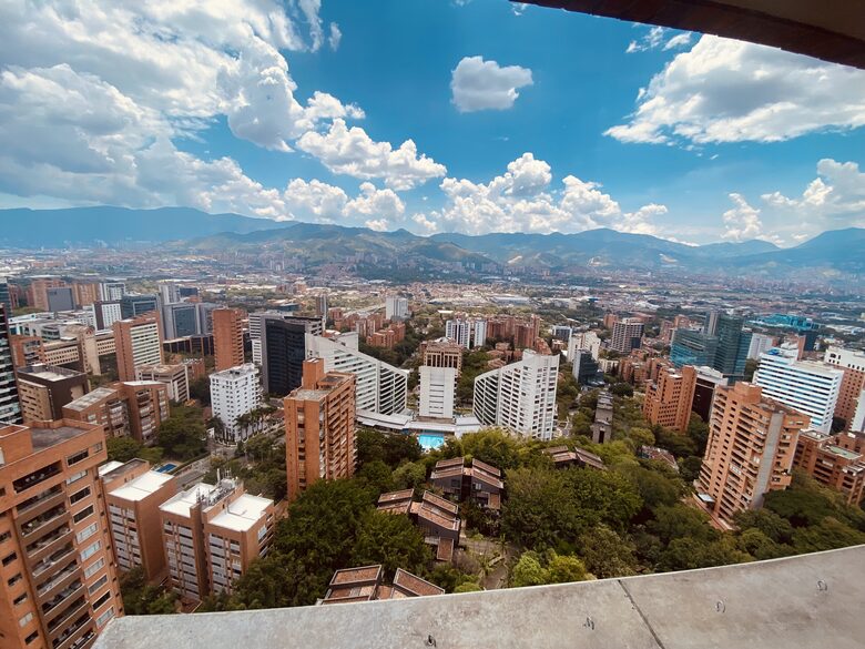 Spectacular 2-Story Penthouse in the Golden Mile sector of Poblado, Medellin - Medellín, Colombia