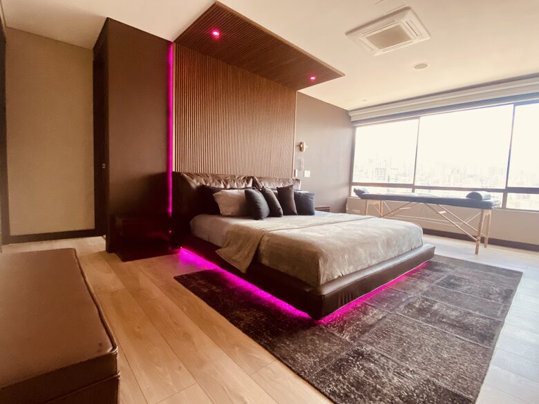 Main Master bedroom with city views