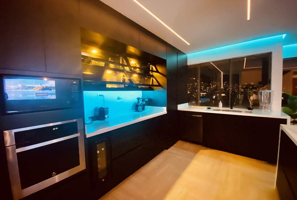 Spectacular 2-Story Penthouse in the Golden Mile sector of Poblado, Medellin - Medellín, Colombia