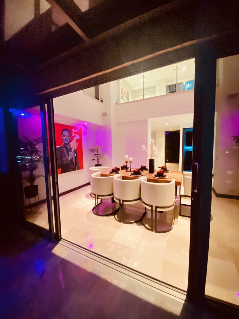 Spectacular 2-Story Penthouse in the Golden Mile sector of Poblado, Medellin - Medellín, Colombia