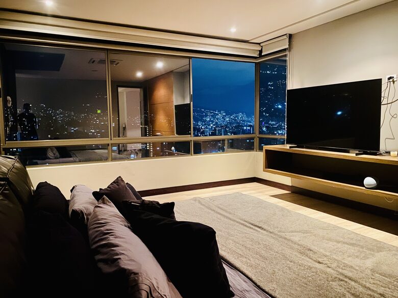 Spectacular 2-Story Penthouse in the Golden Mile sector of Poblado, Medellin - Medellín, Colombia
