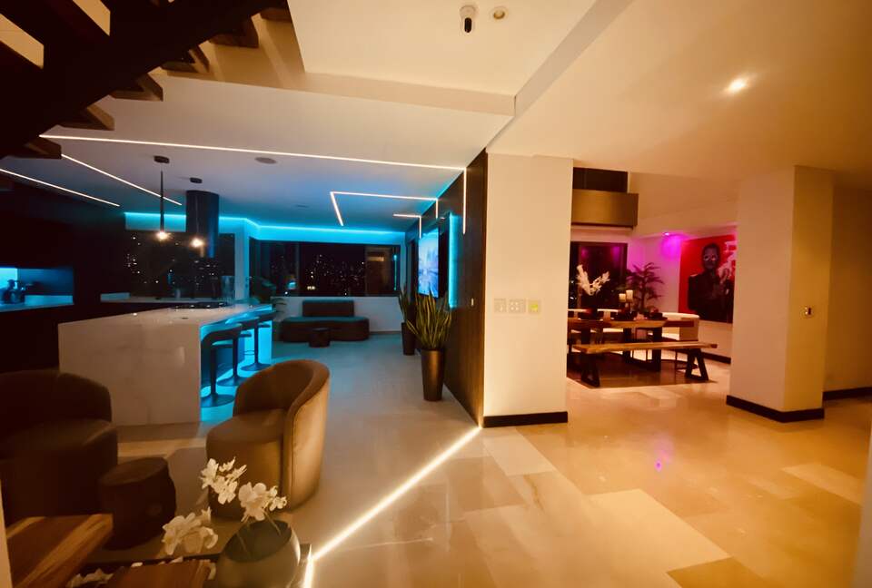 Entrance to open floorplan