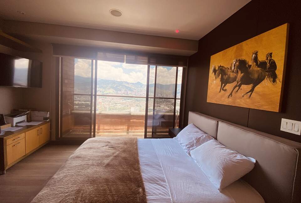 Spectacular 2-Story Penthouse in the Golden Mile sector of Poblado, Medellin - Medellín, Colombia