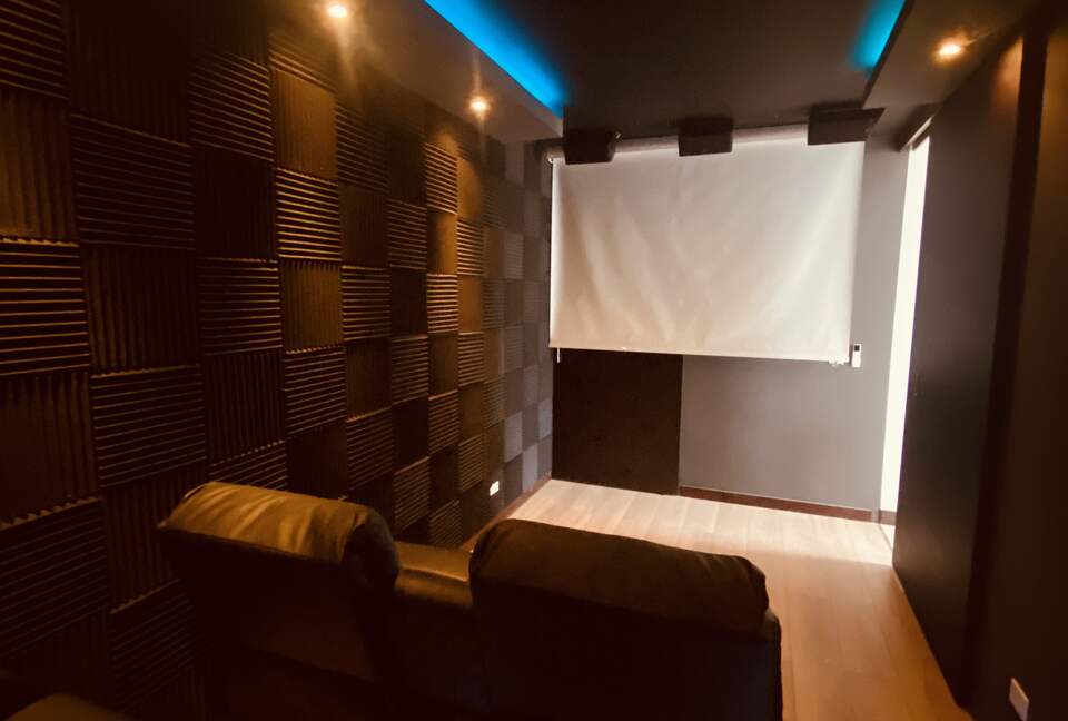 Spectacular 2-Story Penthouse in the Golden Mile sector of Poblado, Medellin - Medellín, Colombia