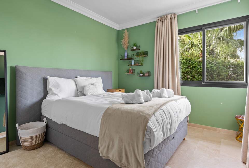 Villa El Paraiso "Azahar" - Estepona, Spain