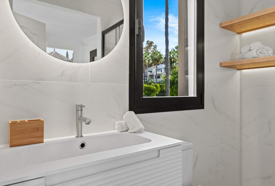 Villa El Paraiso "Azahar" - Estepona, Spain