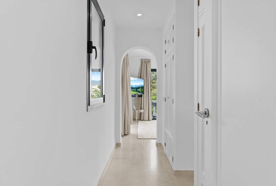 Villa El Paraiso "Azahar" - Estepona, Spain