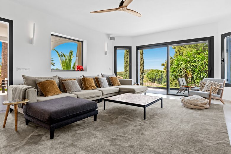 Villa El Paraiso "Azahar" - Estepona, Spain