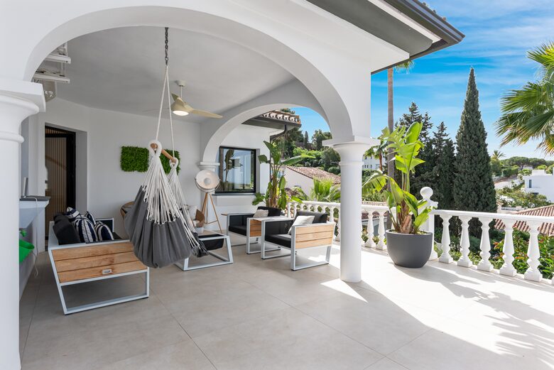 Villa El Paraiso "Azahar" - Estepona, Spain