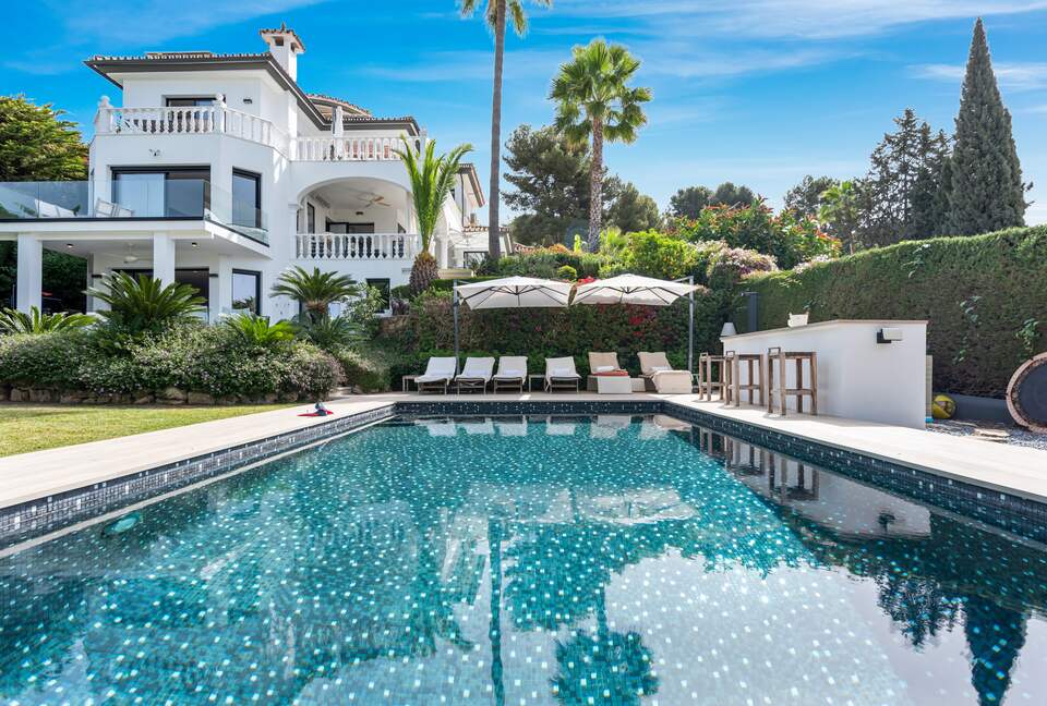 Villa El Paraiso "Azahar" - Estepona, Spain