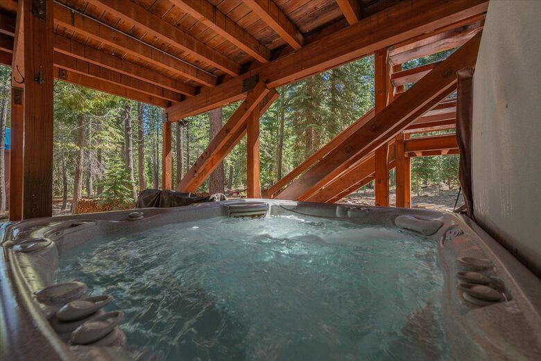Relax in the hot tub with views of Tahoe National Forest.