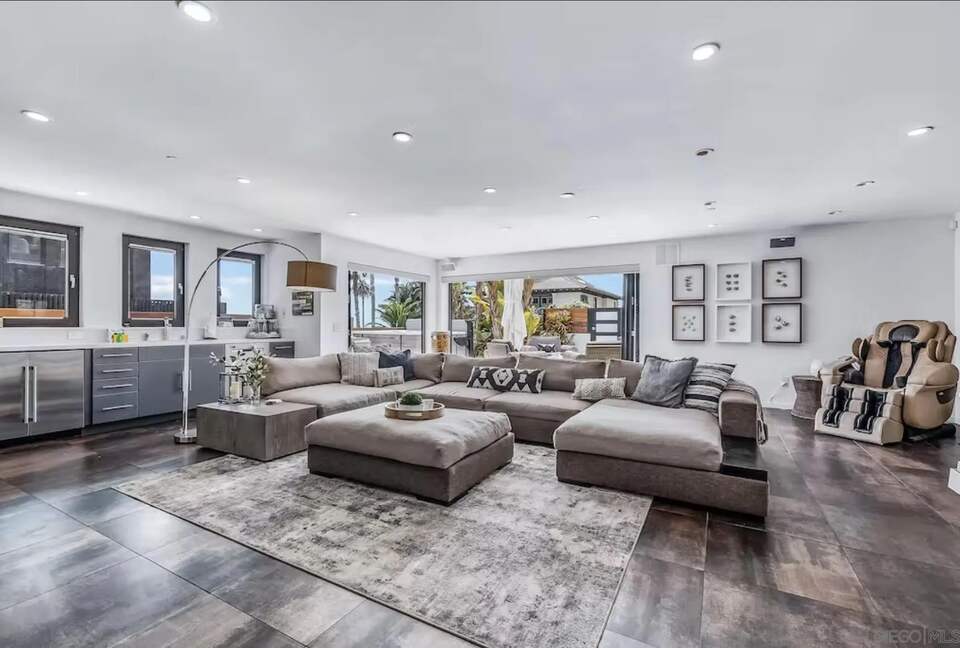 Ground Fl TV/Music Area w/ Open Wall to Spa, Firepit, Waterfalls