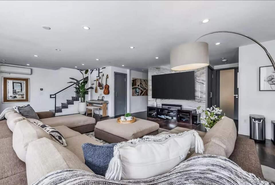 80 inch TV, Yamaha Keyboard, Guitars, Drums, Kitchenette