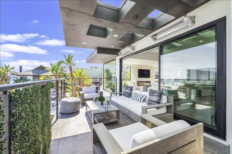 Top Floor Patio with Ocean View