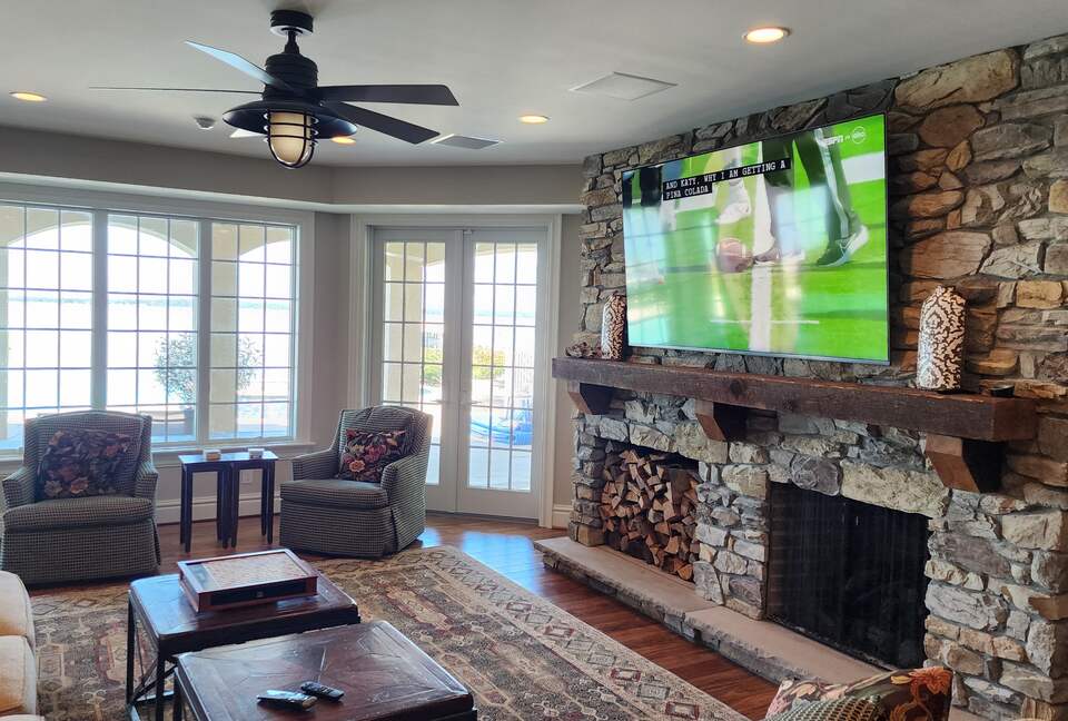 Luxury Estate on York River (2 miles wide) | In historic coastal Virginia - Barhamsville, Virginia