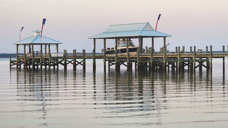 Luxury Estate on York River (2 miles wide) | In historic coastal Virginia - Barhamsville, Virginia