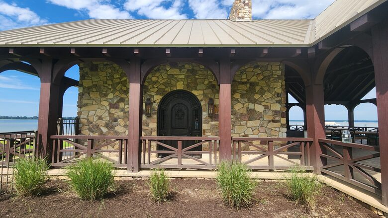 Luxury Estate on York River (2 miles wide) | In historic coastal Virginia - Barhamsville, Virginia