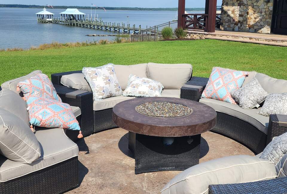 Luxury Estate on York River (2 miles wide) | In historic coastal Virginia - Barhamsville, Virginia