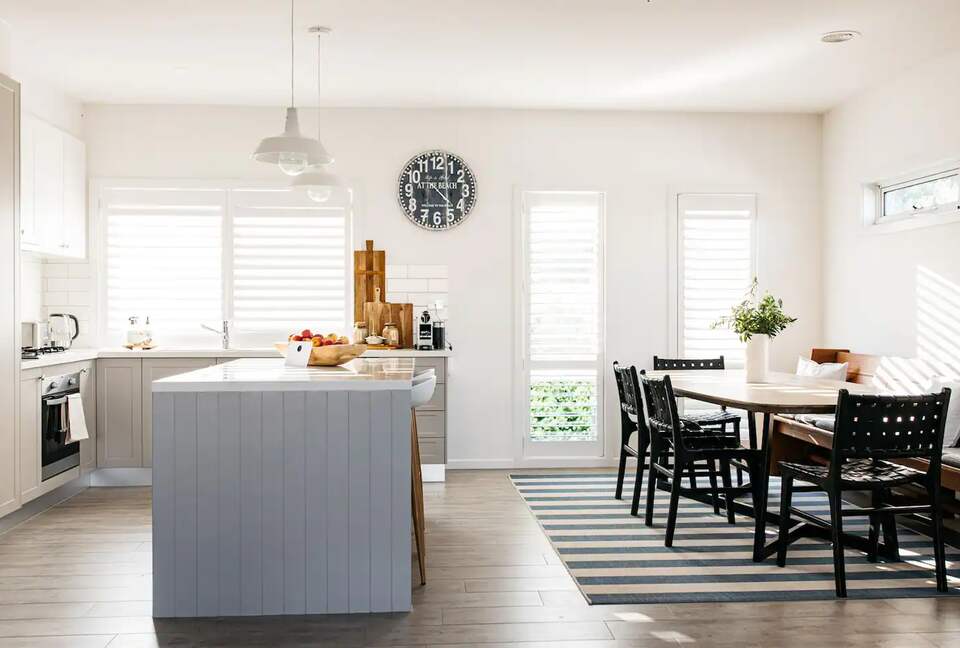 Gathering Shores - Melbourne (Dromana), Australia